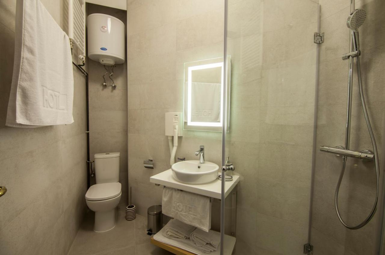 בייאליינה Hotel Balkan Centar מראה חיצוני תמונה