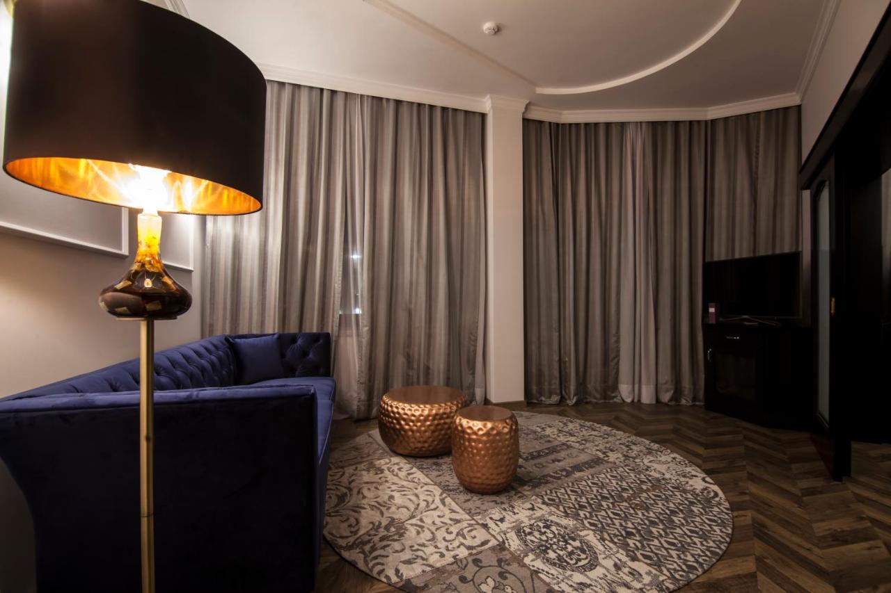 בייאליינה Hotel Balkan Centar מראה חיצוני תמונה